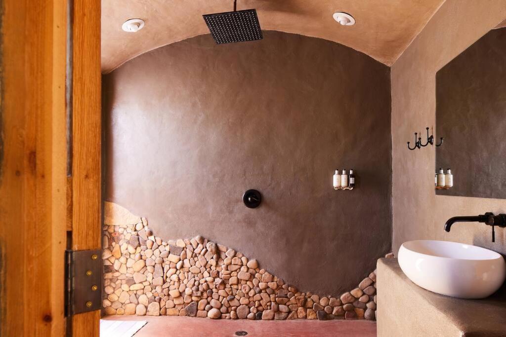 Villa Casa Piedra ⁠ — Short Drive From Big Bend Terlingua Esterno foto